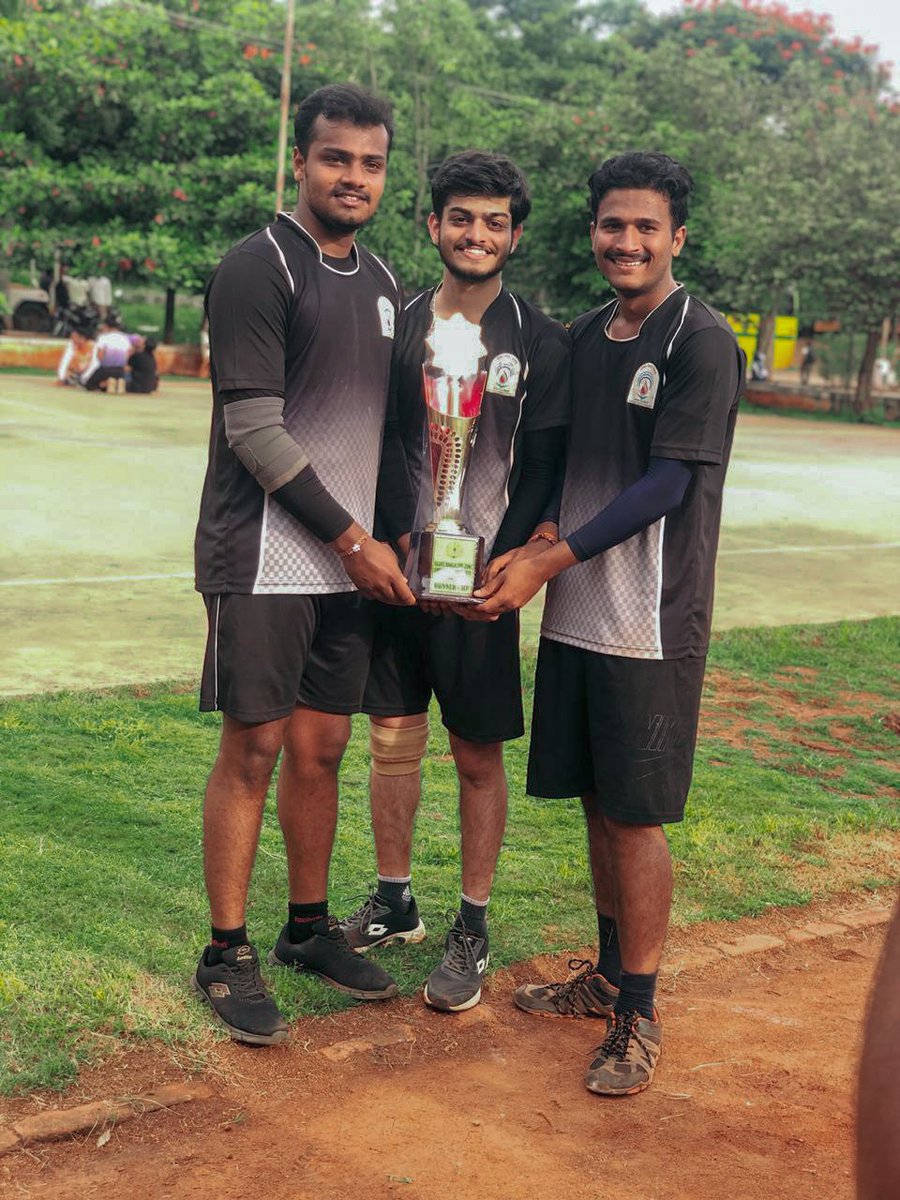nimmasuraj's tweet photo. Sri Sri College of Ayurveda Men's Team has secured Runners in #Bengaluru Zone Volleyball tournament held at BGS GIMS Medical college & got qualified for State level Inter Zonals ✌️
@SSCASRHOfficial @SriSri @SriSriTattva @ssrvm @SriSri_Hospital
#rguhs #sscasr #srisri https://t.co/QZJTqjtIQj