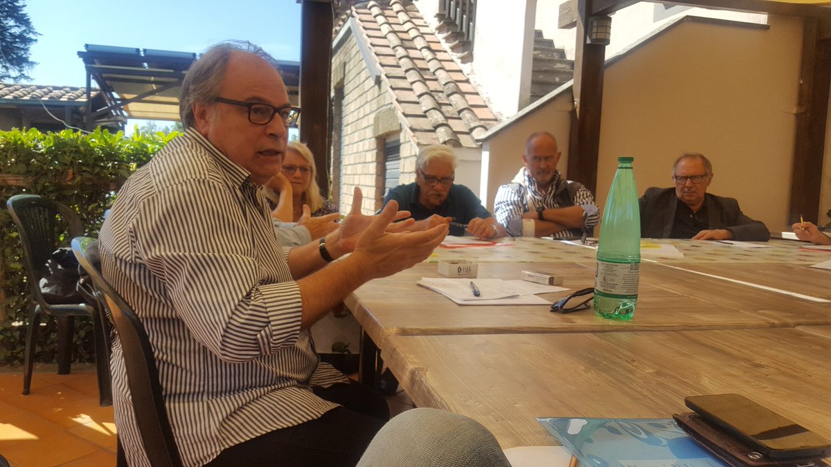 Rete_Dedalo97's tweet image. Più #cultura meno paura.
Pierluigi Fagan, fantasmi si aggirano nel #mondo #complesso