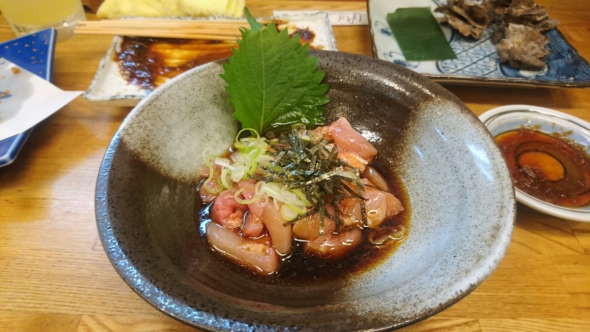 ハタチ 愛知県小牧市の居酒屋かもめにて 〆鯖 里芋のきぬかつぎ こんにゃく田楽 軟骨の唐揚げ 三河地鶏のももユッケごち 店長おすすめの三河地鶏のももユッケは絶品でした 愛知県 小牧市 居酒屋かもめ ハタチ 愛知県小牧市の居酒屋かもめにて 〆鯖 里芋のきぬかつぎ こんにゃく田楽 軟骨の唐揚げ 三河地鶏のももユッケごち 店長おすすめの三河地鶏のももユッケは絶品でした 愛知県 小牧市 居酒屋かもめ