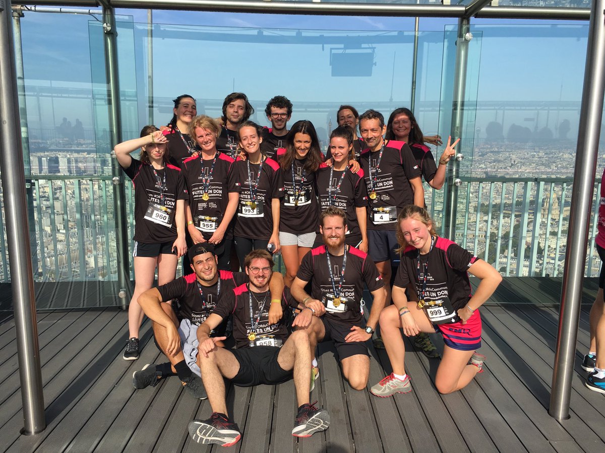 LaTourMontpar's tweet photo. La Team @Woodeum elle aussi au sommet 😂👍🏼💪🏼 #ORduCommun #guerirlecancerdelenfantau21esiecle #TheTowerRun https://t.co/bQLHd3MlEQ