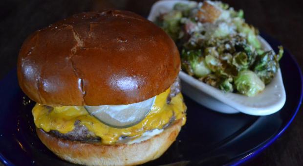 Dining Out: Glenview's <a href="/Ten90Brewing/">Ten Ninety Brewing</a> opens new kitchen on the fly   bit.ly/2lTVkQM