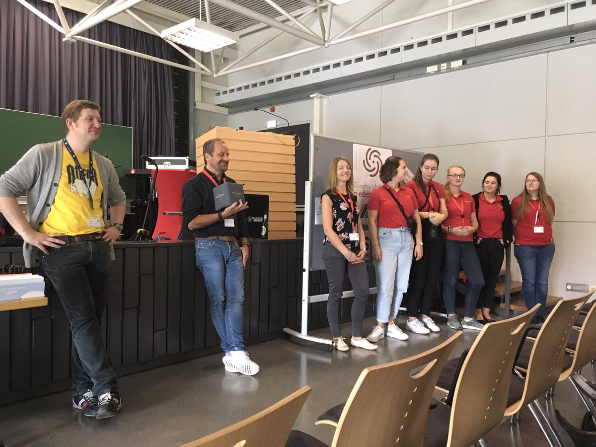 makanomio's tweet photo. Danke für Eure Arbeit #helpinghands #tcwhv19 https://t.co/ixmSpp1G94