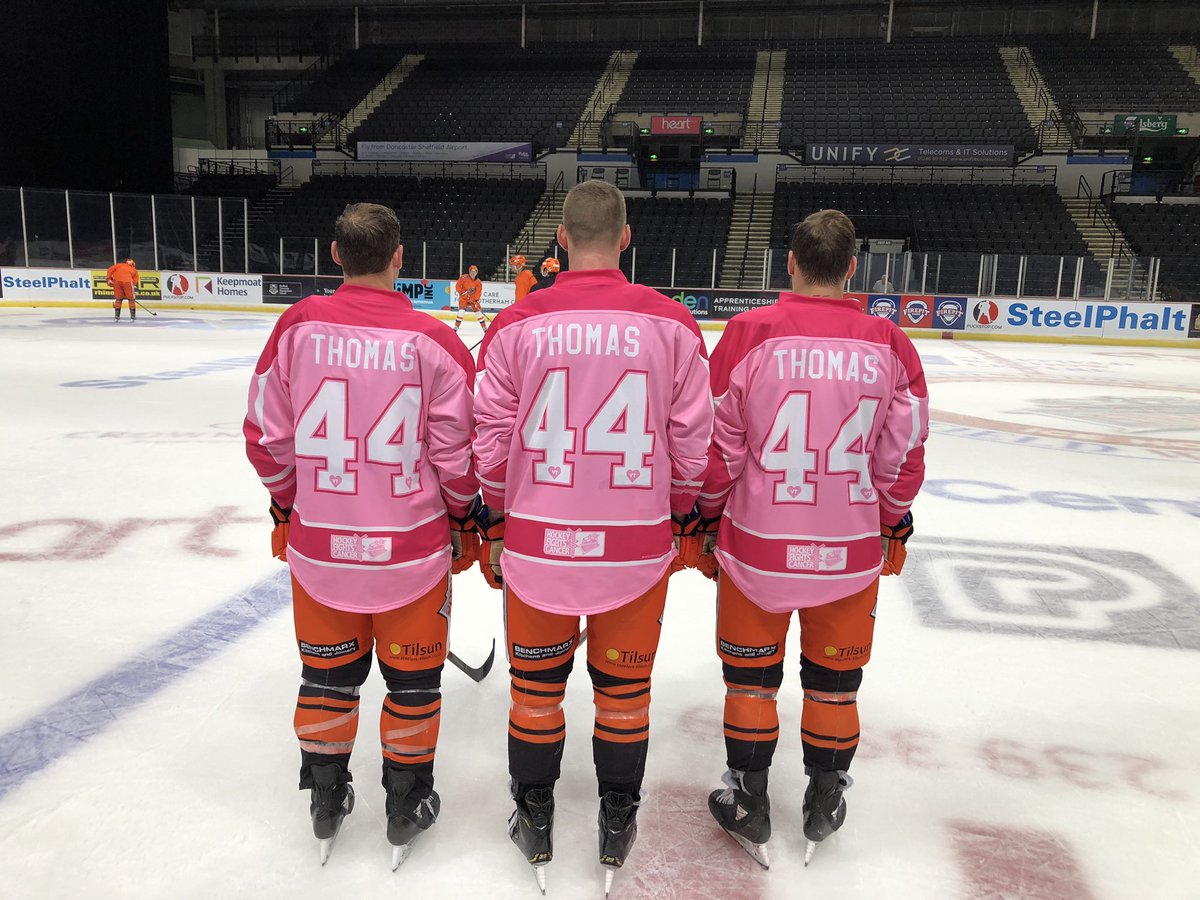 steelershockey's tweet photo. 💕 Tonight is all about you Vicki 💕

#️⃣4️⃣4️⃣ Thomas will ice for warm-up tonight with all jerseys being raffled off for the Thomas family

Tickets for what is guaranteed to be an emotional night are available via the usual ways @SheffieldArena 

#ForVicki | #BleedOrange 🍊 https://t.co/ZXSxiJbcN1