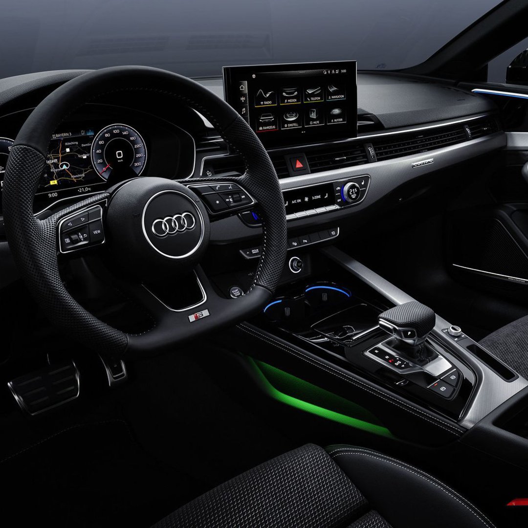 audicentercg's tweet photo. Las experiencias en un Audi no se explican. Se viven al volante.

 #AudiA5 #Audi #A5 #premium #car #coche #AudiCenter #CampodeGibraltar https://t.co/Er1CaHoSXW