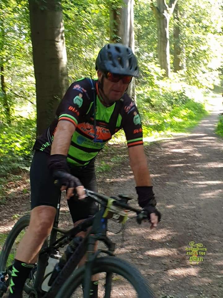 RidesForDean's tweet photo. Checkpoint 2 is bereikt ! En Dean is er ook gezellig bij💪🏻😁👍🏻 
Zien we jullie vanmiddag ook bij de finish? 
#lastday #finish #venlo #event #TopBoy #SaturdayMotivation #aankomst #trots #proudofyoujoe #Children #GrandparentsDay #family #Weather #WoWClassic #weekend #Mountainbike https://t.co/x1WHmCTlHs