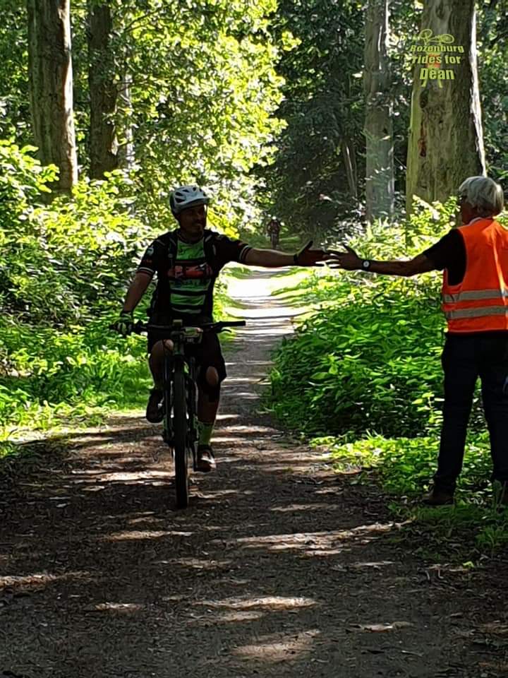 RidesForDean's tweet photo. Checkpoint 2 is bereikt ! En Dean is er ook gezellig bij💪🏻😁👍🏻 
Zien we jullie vanmiddag ook bij de finish? 
#lastday #finish #venlo #event #TopBoy #SaturdayMotivation #aankomst #trots #proudofyoujoe #Children #GrandparentsDay #family #Weather #WoWClassic #weekend #Mountainbike https://t.co/x1WHmCTlHs