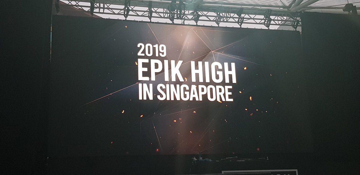 bloocat's tweet photo. Wootwoot we're in! ##sleeplessinsg https://t.co/jPkpJbOmPw