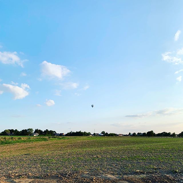 Victoire! Nous avons réduit nos déchets par 2! Une poubelle par quinzaine et une poubelle de PMC par mois. C’est pas encore optimal mais petit à petit on y arrive. 
Au fur et à mesure du changement, je remarque d’autres choses que nous pouvons améliorer … ift.tt/2LwCyt7