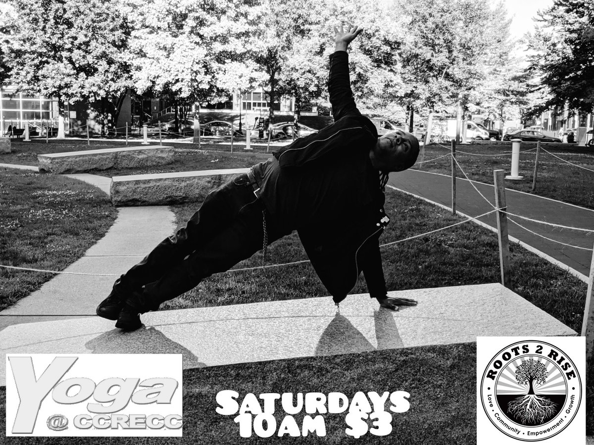 See y'all at 10 🙂 #yoga #communityyoga #phillyyoga #roots2rise #sideplank #Philadelphia