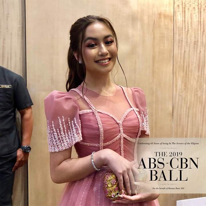 otso_squad's tweet photo. @ashdlmundo iz slaying again 🤩😍
#ABSCBNBall2019 https://t.co/fDy4KSnWtr