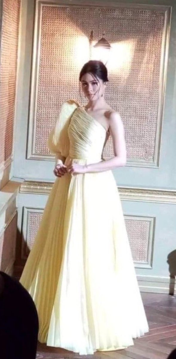 DonKissATeamOFC's tweet photo. Modern Filipina.

@donnypangilinan @KissesDelavin 
#DONKISSxWeStillBALLieve https://t.co/QrZEPdaj7b