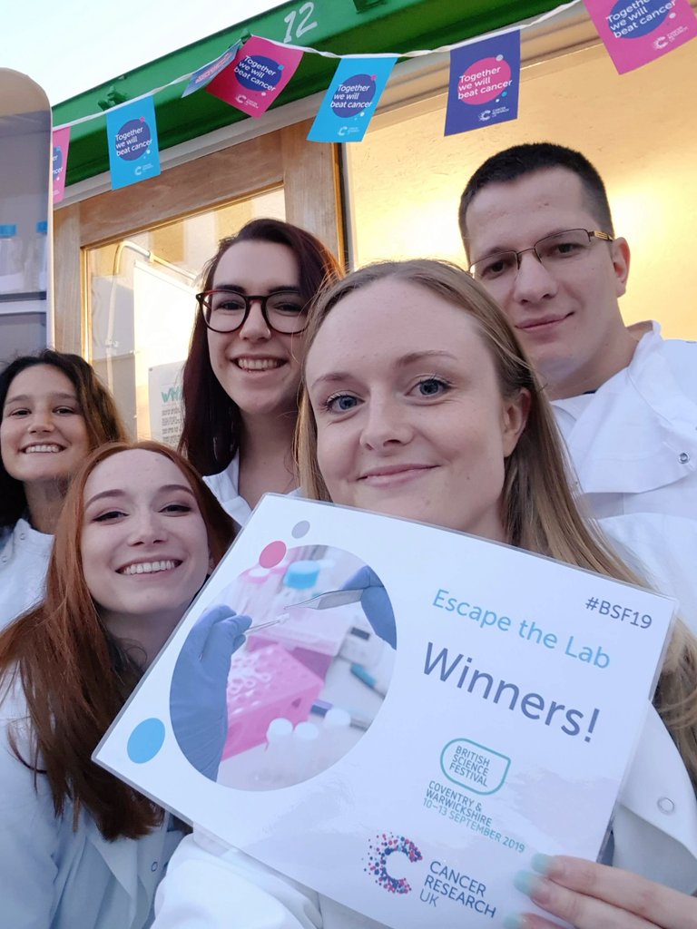 _katieendersby's tweet photo. Thanks @CRUKBirmingham for letting us #Escapethelab last night at #BSF19!!! In 14 minutes too, not a bad job team ๐โณ๐ฌ๐งช๐งซ https://t.co/mP4pWdRR8g