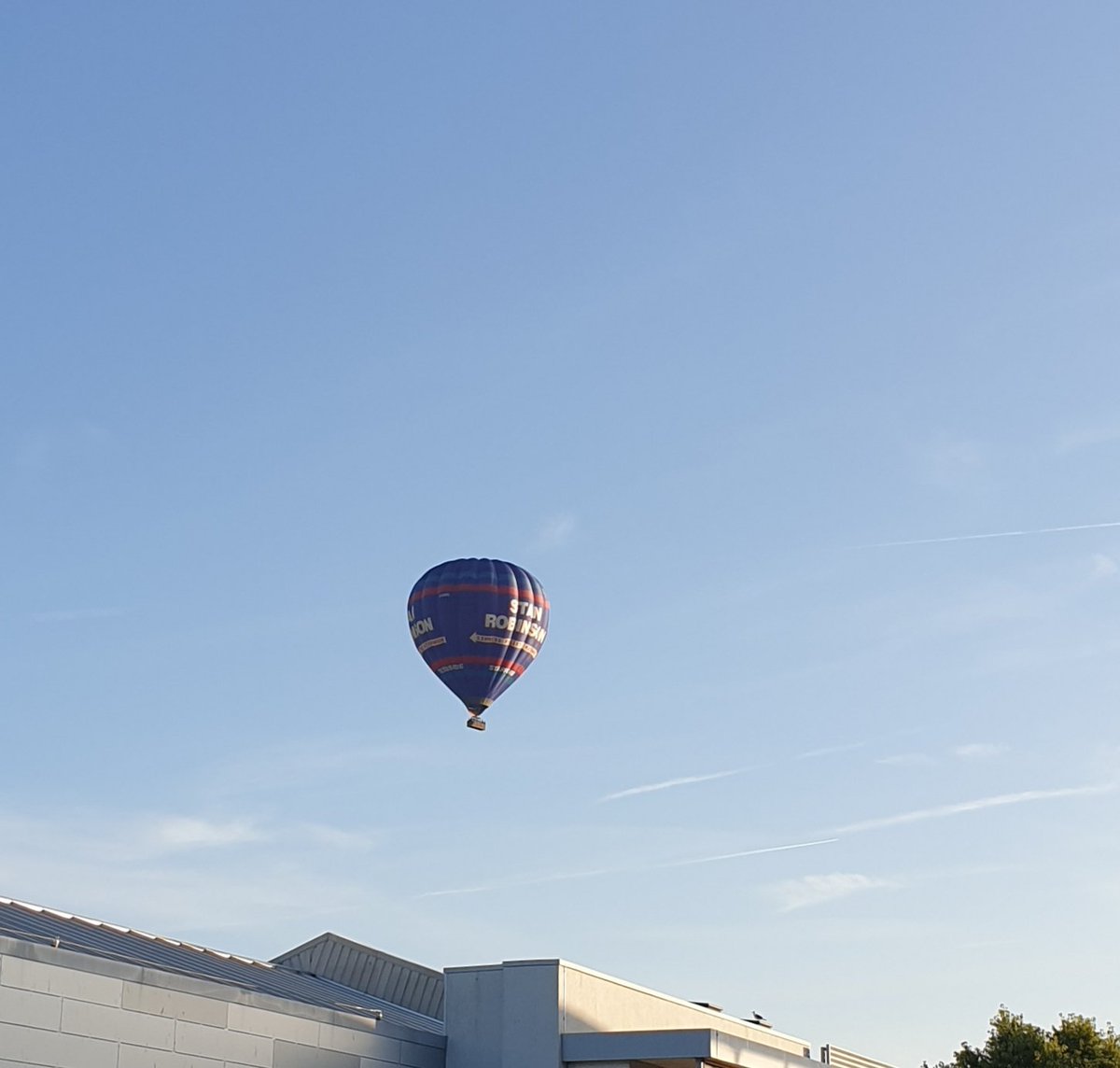 emconcouk's tweet photo. Extreme way to get to #emconworcester @universityarena
Tickets available on the door and photo ops at the photo table on site. https://t.co/o98ZwIj2iw