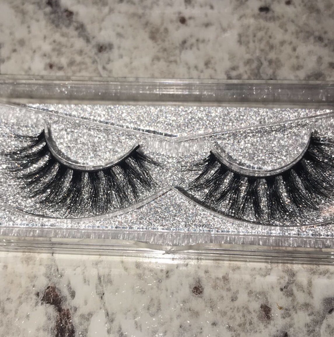chrishalen's tweet photo. ✨🌞3d mink eyelashes🌻 these are available for purchase✨🌻🌞#minklashes #lashes #wigs #beauty #shopnow https://t.co/CSlsovn1KJ