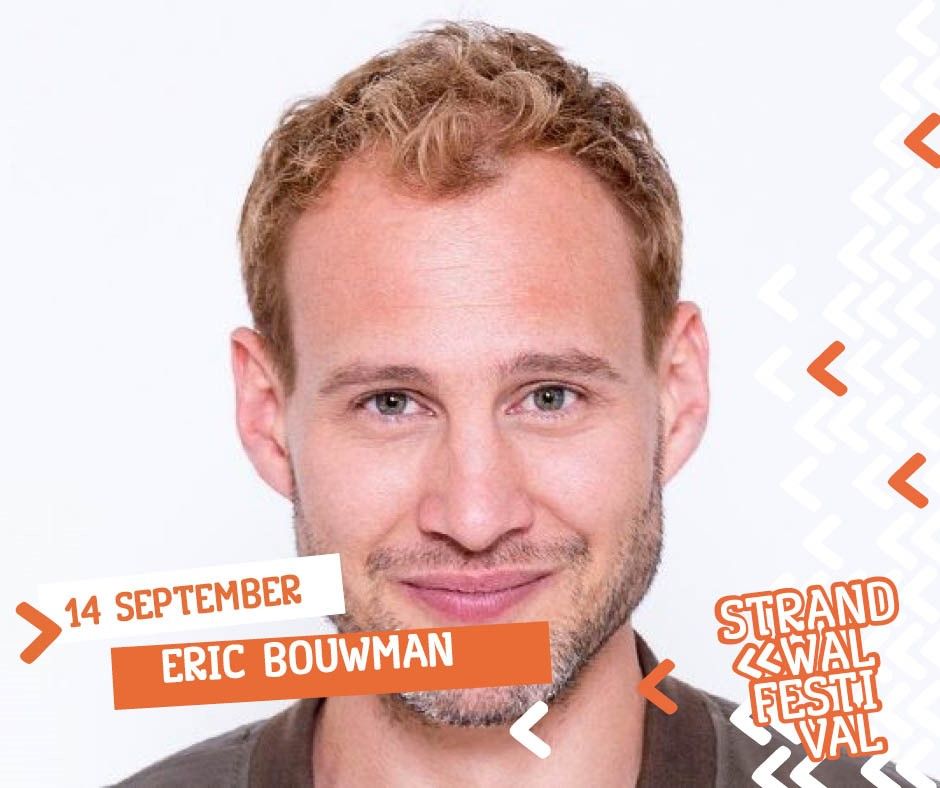 Strandwal's tweet image. Hij is jullie gastheer, presentator, host en master of ceremonies… Zaterdagavond heet niemand minder dan Eric Bouwman jullie van harte welkom op Strandwal By Night en nodigt voor jullie de meest fantastische artiesten uit op het podium. 😎 👌