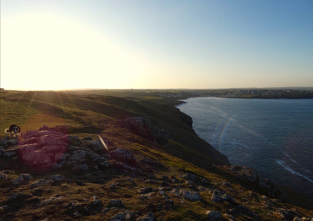 CliffsideKatie's tweet photo. stunning morning #Autumn #pentirepoint #earlybird https://t.co/DYuhwwklBL