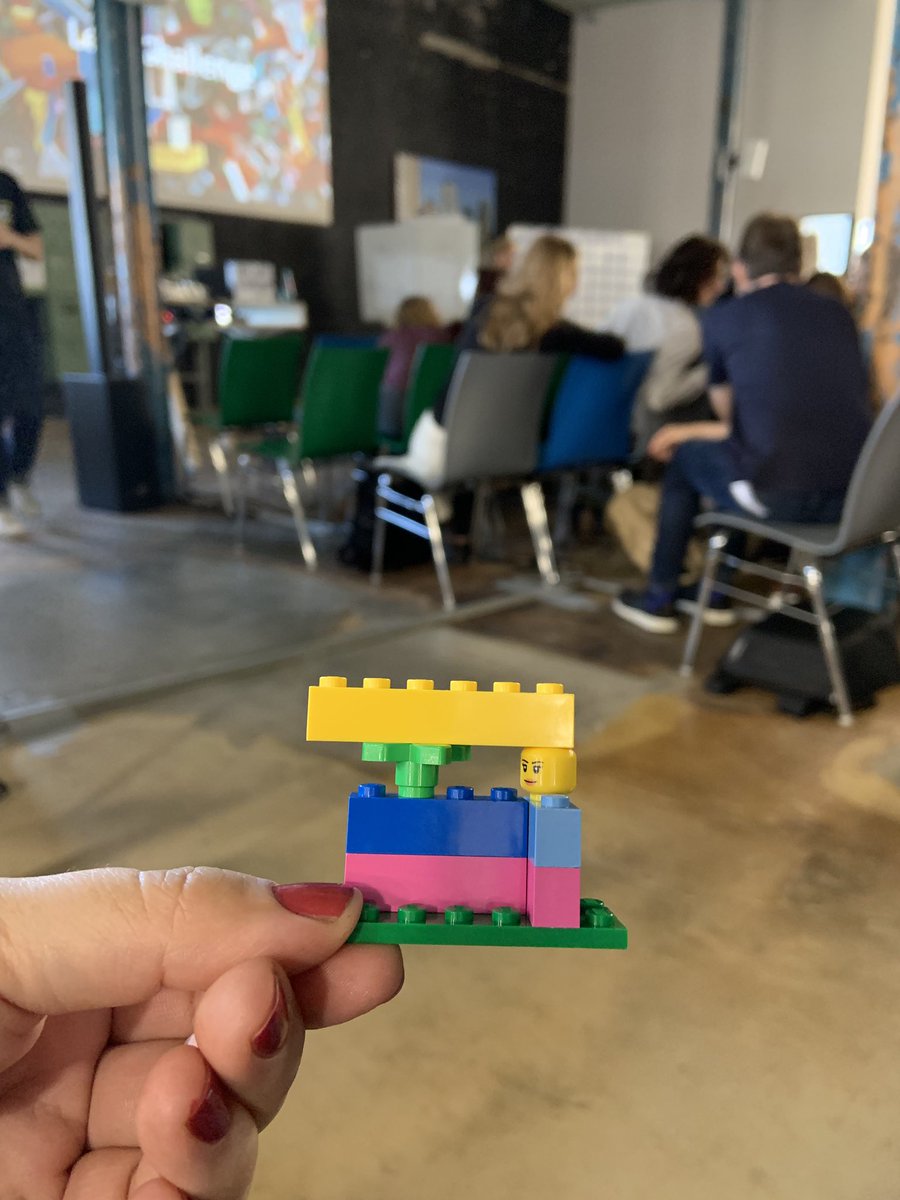 Alle bauen total agile Sachen, wir bauen eine #Strandbar. #agileipzig