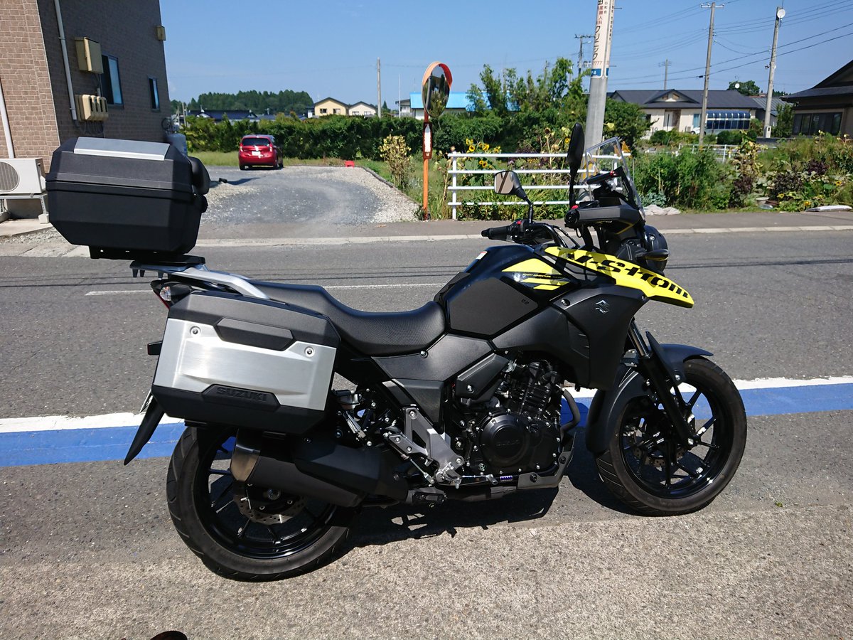 えどぅや 青森のバイク屋 本日納車のt様はいつも250ccオフロードバイク に無理やり荷物満載で旅をしていましたが これからは快適に旅ができるようにアドベンチャータイプにお乗り換えしました スクリーンを5cmアップしスマホホルダーを付けご満悦 えどぅや 青森のバイク屋 本日納車のt様はいつも250ccオフロードバイク に無理やり荷物満載で旅をしていましたが これからは快適に旅ができるようにアドベンチャータイプにお乗り換えしました スクリーンを5cmアップしスマホホルダーを付けご満悦