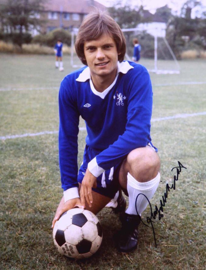 AlisonCoops2224's tweet photo. Today would’ve been Ray Wilkins’ 63rd birthday. What better reason for the Chels to get three points #doitforRay #utc #blues #ktbffh https://t.co/5M6nzOyj8R