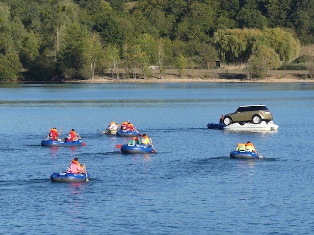 APCRC_86's tweet photo. Ambiance de folie ce jeudi au #défiinterentreprises du lac de #SaintCyr ! L'APCRC est très fière de ses membres, dont @emilfreysa, qui ont participé brillement à l'évènement. Vous aimez les défis ? Alors n'hésitez-plus et rejoignez leurs équipes ! #recrutement #grandpoitiers https://t.co/0zTrwsTpXO