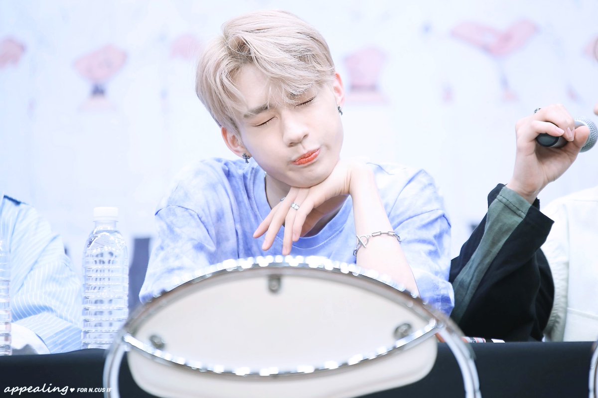 19991216com's tweet photo. 190831 당산 팬싸인회

#IF #이프 #イフ
#NCUS #엔쿠스 #エンクス
@ncusofficial @ncusofficial_jp https://t.co/spfEdEyJzL
