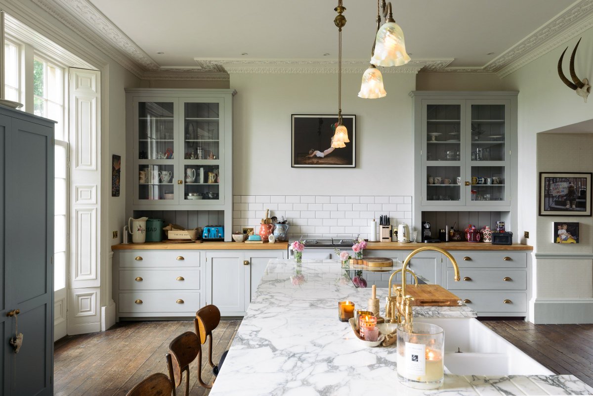 deVOLKitchens's tweet photo. #KitchenTour: Homely, sophisticated and unique are three words that come to mind when it comes to The Frome Kitchen! https://t.co/UJB8A8m9Mb #KitchenInspiration #deVOLKitchen https://t.co/tdrv9D1Tvf