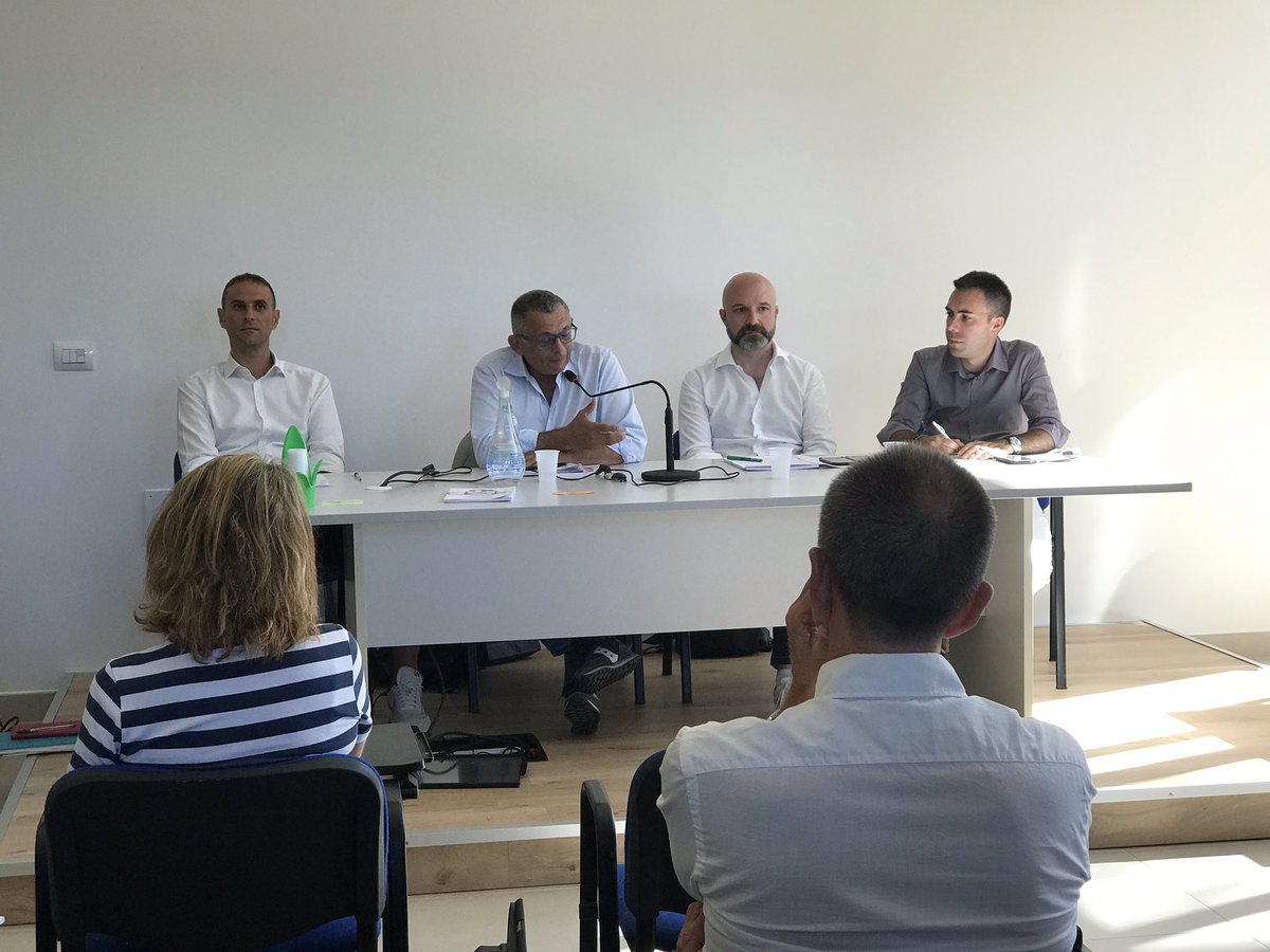 Il sociologo Marco Bracci parla dell’#ascolto delle nostre #città e i #doveri del #giornalista che le racconta
insieme a Domenico Mugnaini (direttore di Toscana Oggi) e Gianni Rossi (direttore di Tv Prato) al dedicato al tema dell #periferie della #comunicazione digitale