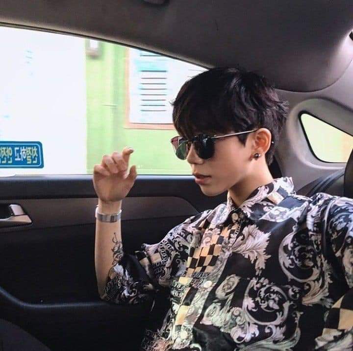 ❌คริส❌ ft:หาเมีย🎃 tweet media