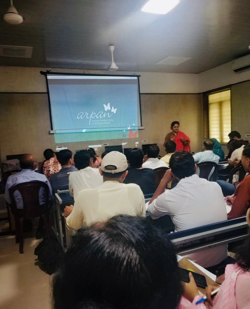 Arpan_CSA's tweet photo. Arpan has conducted a 2-Day Personal Safety Education-Training of Teachers (PSE TOT)with 35 secondary section teachers in Delhi from 12th to 13th September 2019.This training was hosted by Directorate of education Goverment of Delhi.
#PreventionIsPossible #ChildSafetyIsImportant https://t.co/ED9JQUOegs