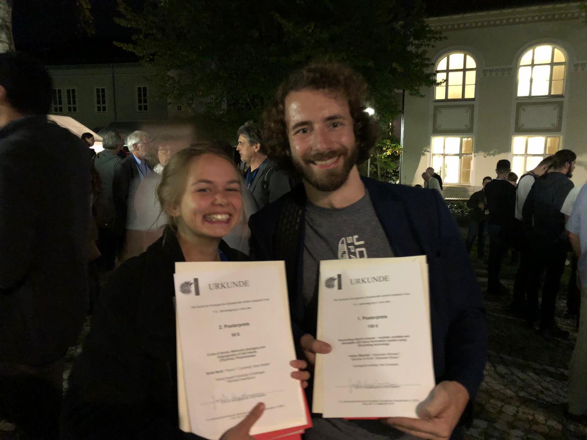 Thank you all so much for the votes and all the kind words! Really appreciate it! So happy that my poster was chosen for 1st place! Congrats again to <a href="/sarahbankaubin/">Sarah Bank</a>, Jörg and Valentin for shared 2nd and 3rd place and for your beautiful posters! #DZG2019