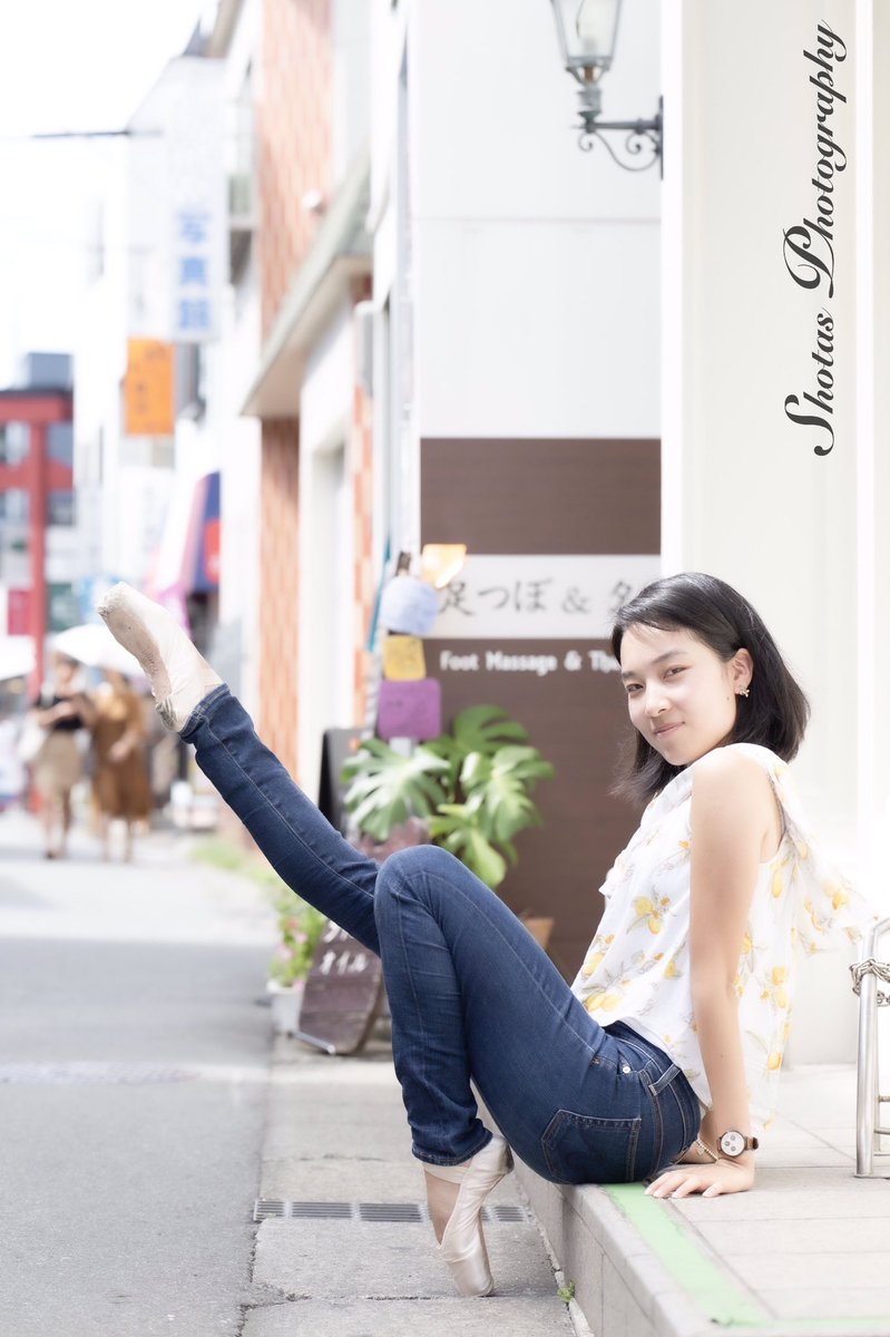 shotasphoto's tweet photo. 「日常にバレエを」

model: @natsukozlife さん
ありがとうございました！

#下町バレエ #streetballet #ストリートバレエ #バレリーナ #バレエ #kamakura #横浜 #yokohama #ballet #ballerina #art #アート #balletdancer #art_of_japan_  #balletproject #5dmark3
https://t.co/r9KMvVRDu6 https://t.co/zqsiIvGO0i
