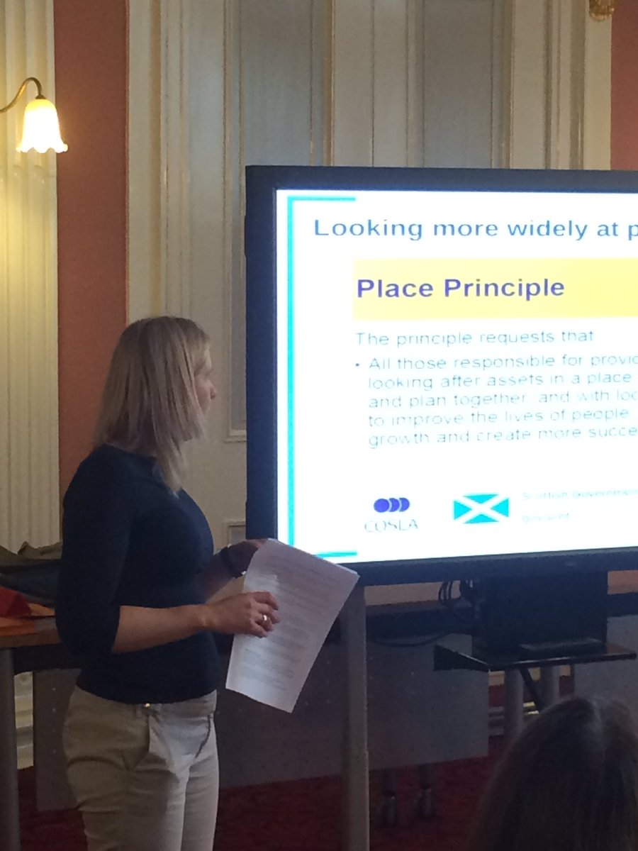 PAS_DavidW's tweet photo. North East Fife Community Council workshop - so far we have discussed Placemaking &amp; the Place Principle, modelled using the #PlaceStandard in groups - now we have @PAS_tweets #volunteer Alasdair Finlayson discussing development management &amp; planning applications. https://t.co/VEBgZoFfO4
