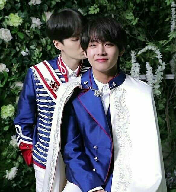 องหยิงหรง tweet media