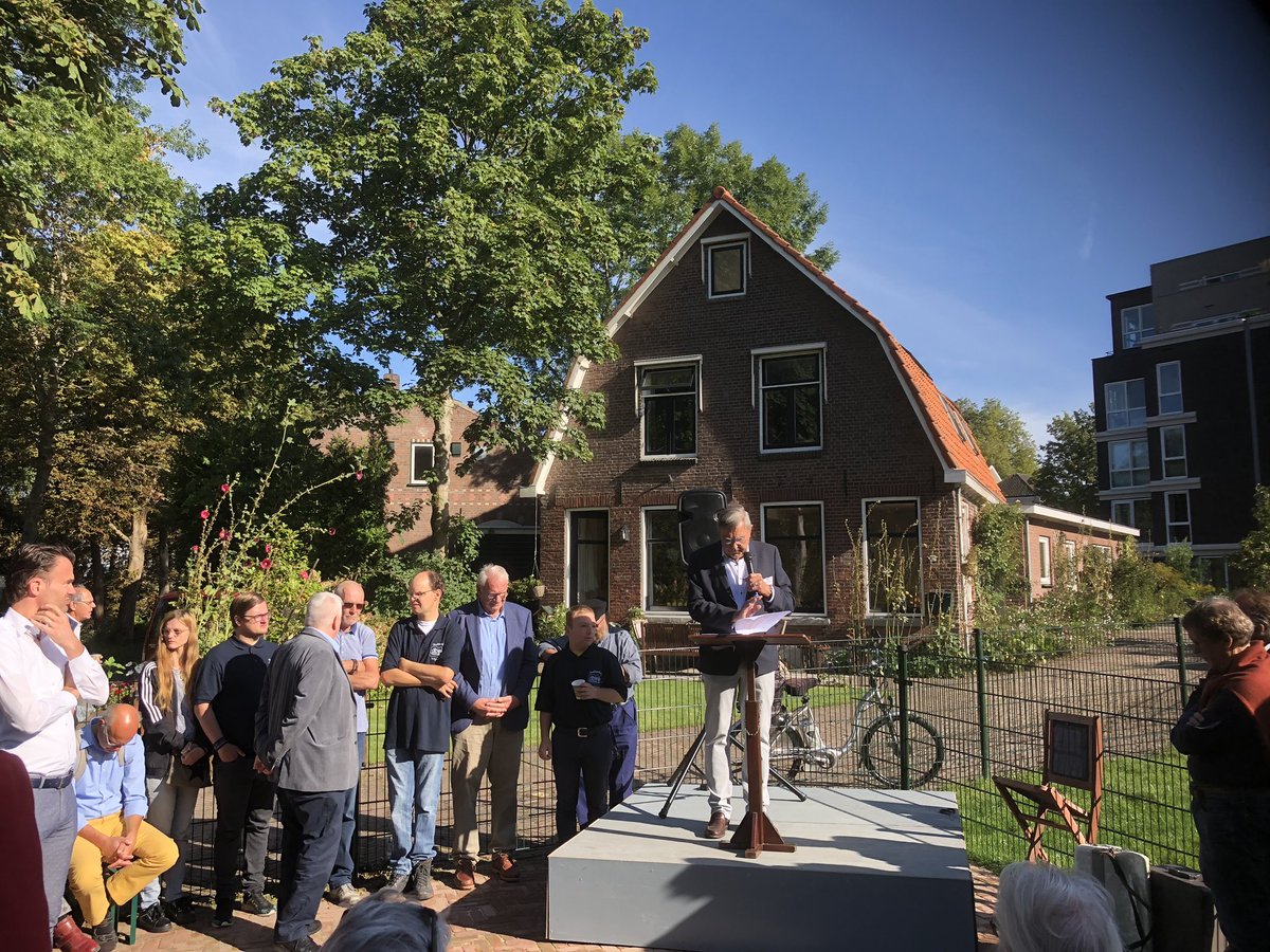 Jacqindebuurt's tweet image. Prachtige dag voor een prachtige opening van de #Stadsboerderij op het #Spijk. Wat een mooi resultaat @HurenWageningen @sHeerenLoo @Gem_Wageningen , de inzet van #StichtingStadboerderij en vele anderen.