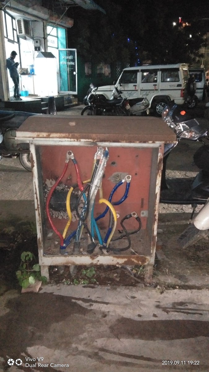 jayender4's tweet photo. Dear Sir
Our is K No-210732014948. Whose electricity bill is in the name of Piyusha Nayati. We have a light box outside at shoroom With wires open(Photo of the box with open wires is attached here with).Due to which a phase of electricity goes on again and again.@kedl_cescraj https://t.co/L1qMdW2pmP