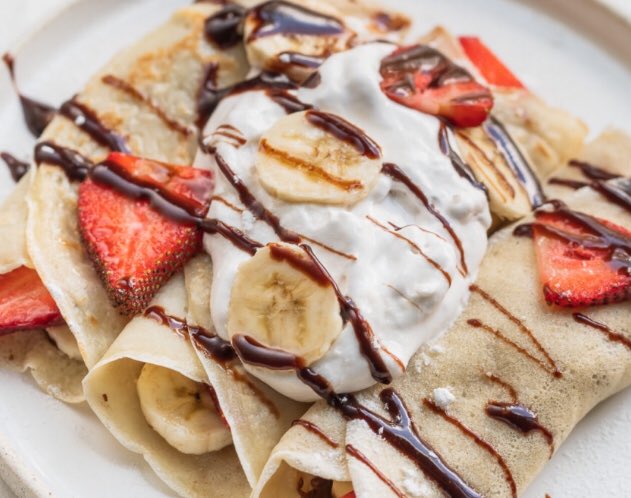 Day2 of the wacky <a href="/whitehatrally/">White Hat Rally</a> #cartrek in aid of ⁦⁦<a href="/BarnardosEvents/">Barnardo's Events</a>⁩ in la belle 🇫🇷 lots of clue deciphering, cryptic navigation going in BUT always time for a pitstop at the Creperie! #wheninFrance .Great fun, great laugh, great industry camaraderie, AMAZING cause