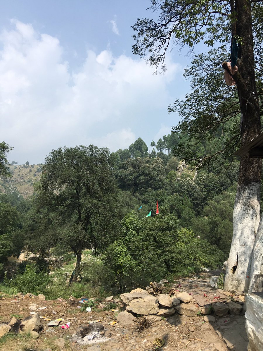 BuraqSabri's tweet photo. Just visited chilla ghah of #Imam_Bari Sarkar r.a at neela bhota #kpk near #monal. Amazing place. Peacefull https://t.co/SQLhqIuZdu