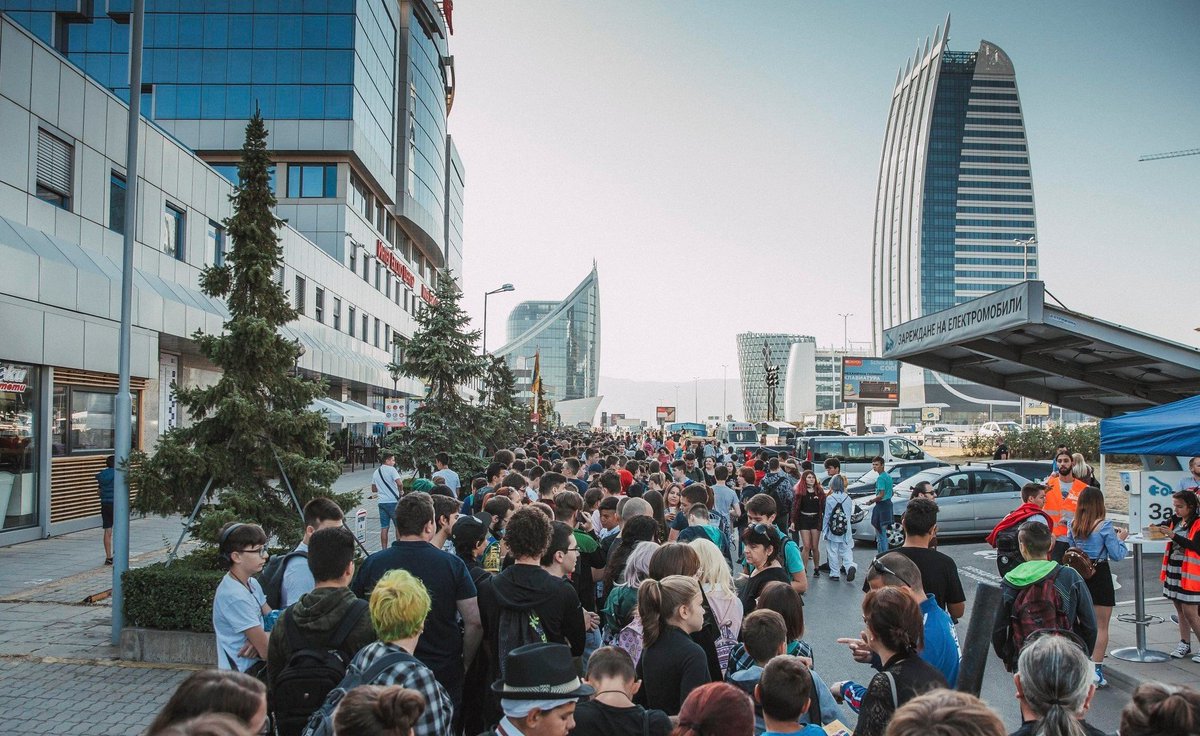 InterExpoCenter's tweet photo. ⚡️It's time! Aniventure Comic Con 2019 has started!⚡️
The biggest Bulgarian festival for fans of Anime, Cosplay, Comic books, TV series, Movies, Gaming and Street Art - 14th &amp; 15th September - Inter Expo Center https://t.co/mdMMpatWaJ