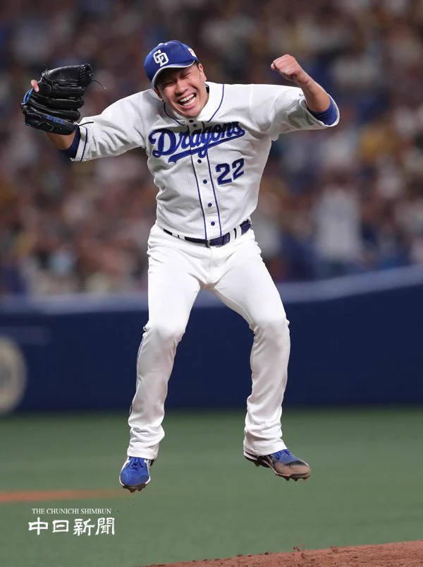 大野雄大投手ノーヒットノーラン達成記念入りフォトパネル 中日新聞写真部 on X: 