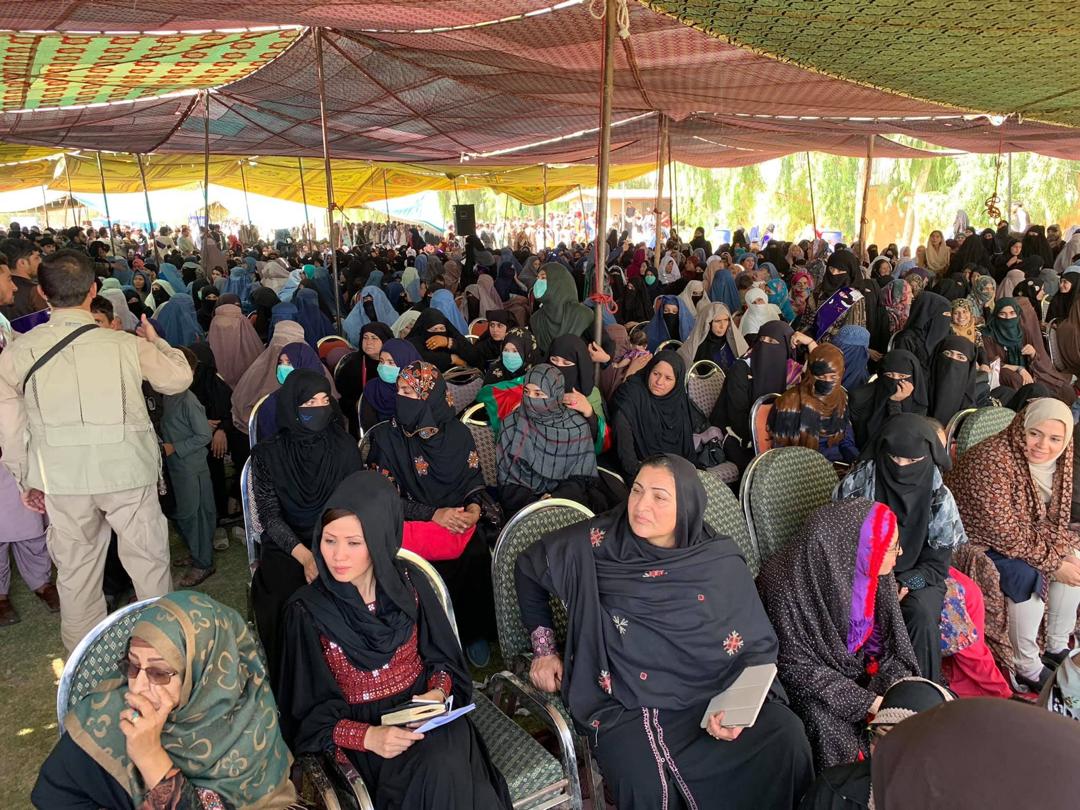 OmarDarmal's tweet photo. د کندهار غیریتي ولسونو د یوې سترې غونډې په ترڅ کې له دولت ساز ټیم څخه خپل ملاتړ اعلان کړ.
#StateBuilder 
#afghanelections 
@iam_gul1 @sadat_hasina @EngAmin11 @afghan2m @IrshadRaghand @ashrafghani @HTasalla @SediqSediqqi @MaryamAmrkhil @AnisaShaheed1 @AmrullahSaleh2 https://t.co/bDHRBILO0G