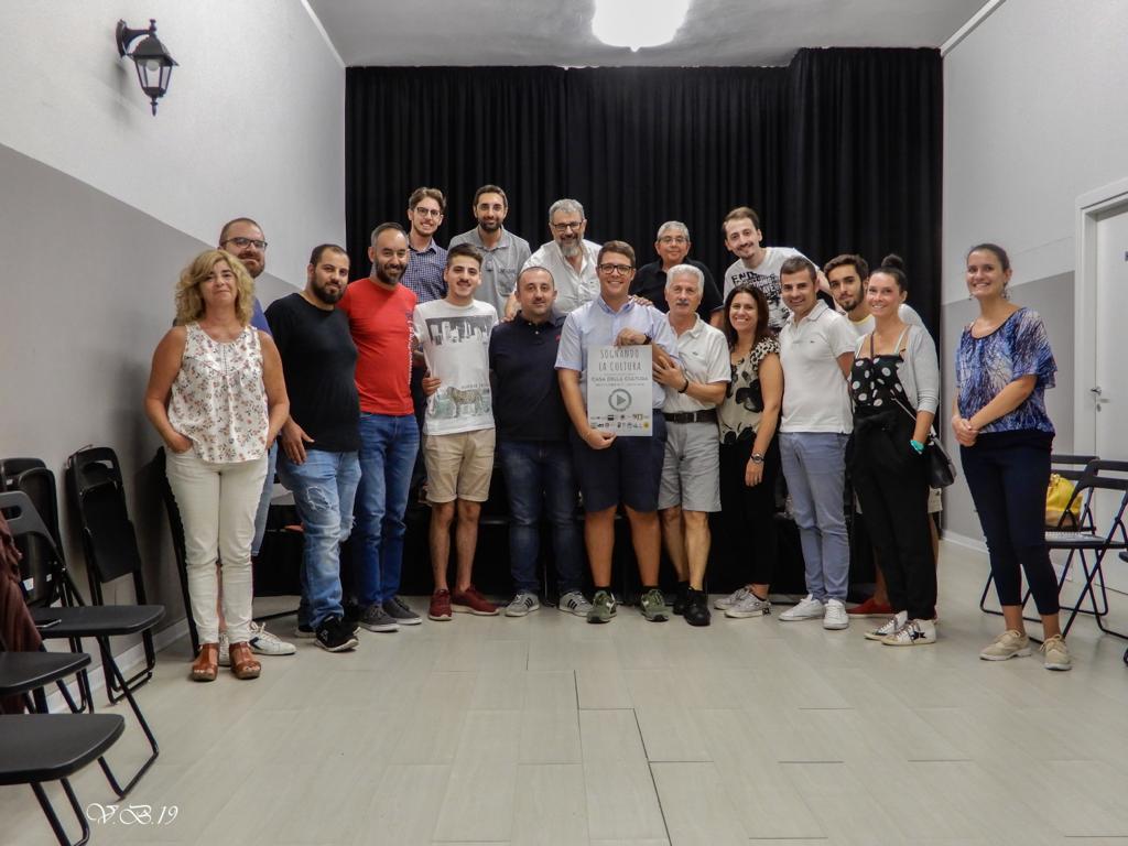 SimNardone's tweet photo. Esistono #luoghi che nascono perché devono nascere. Esistono luoghi che non possono essere contenuti. Esistono #progetti che fanno #sognare.
#casadellacultura
https://t.co/npcCzC2KS7 https://t.co/K4IldxkraL