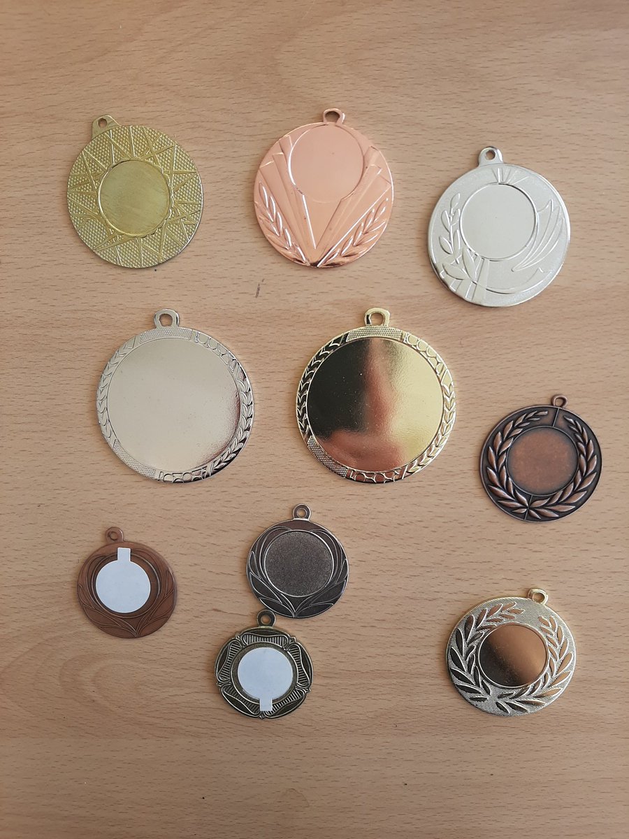 TrophymanS's tweet photo. Medals you're after? Masses of £1.00 medals here at Trophyman. Bulk buy for discount. 10% off 5 medals, extra 1% off for every multiple of 5 bought, i.e. 11% off 10 medals, 12% off 15... https://t.co/s42JLmsYCJ