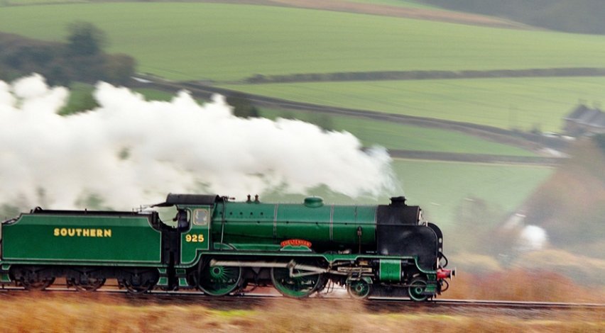 Fr Simon walked with Bruce from Alresford to Alton ....it took him five hours and got a sight of the watercress line and the green locomotives