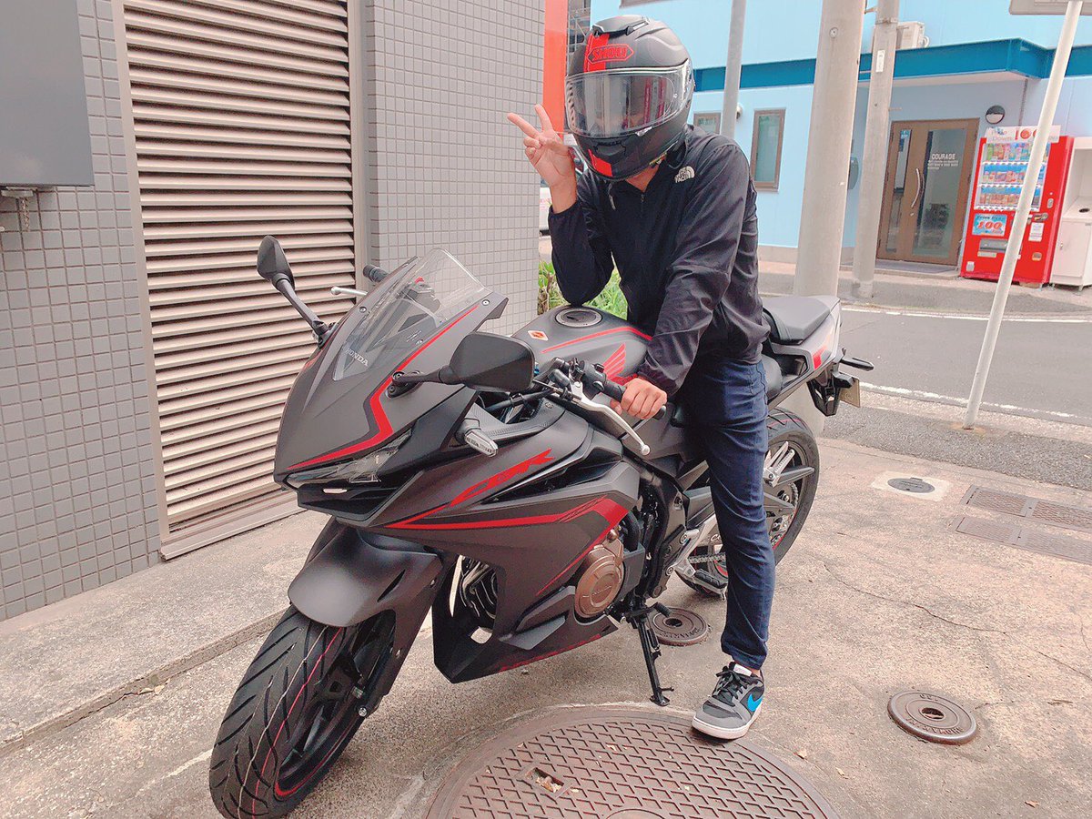 ahi135790's tweet photo. バイクねー、ちょい早めに受け取ってきましたー！

写真の通り活き活きしてますのでね、皆さんも色んな場所、舞台で頑張ってくだせぇ。

以上、バイク報告でしたー。（半分以上バイクの内容ではないのはあしからず。） https://t.co/vnWGz9cwlq