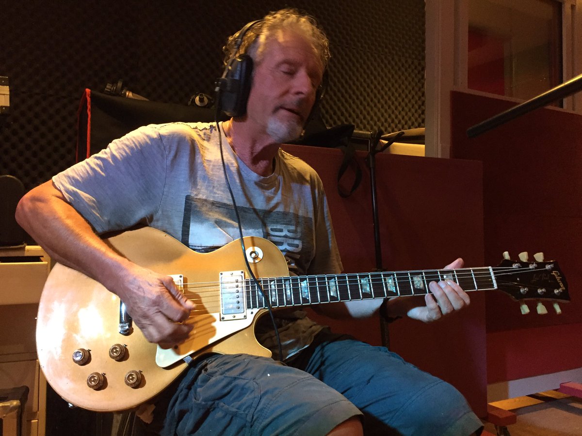 #gibsonguitar #marshallamps #tone #recordingstudio