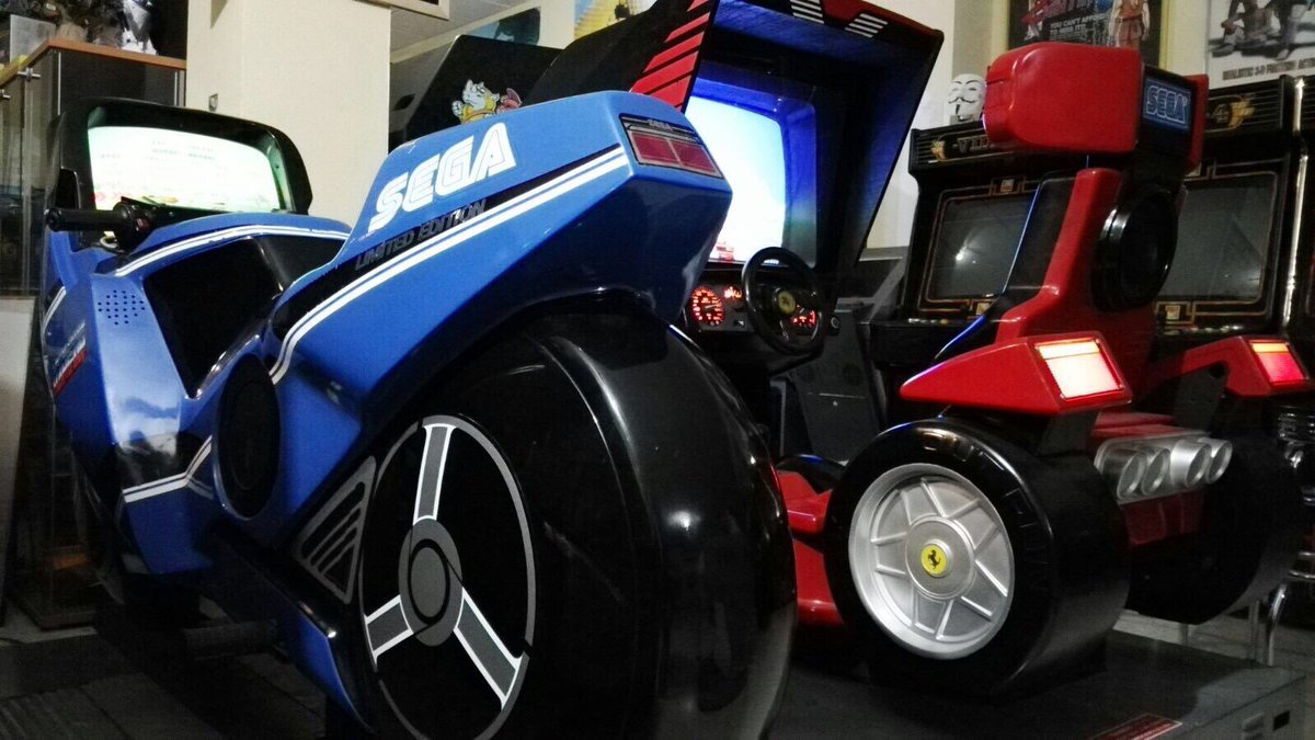 Arcade_Vintage's tweet photo. ¿El Santo Grial de SEGA? Más de 2000 kilometros y unas condiciones meteorológicas infernales no impidieron el rescate en Luxemburgo de Hang-On Limited Edition! Una auténtica rareza 👾👾👾 Solo quedan 3 días para revelaros la gran noticia! 💪🏻💪🏻💪🏻 https://t.co/ZzbzmkhFyL https://t.co/emgRwvISiu