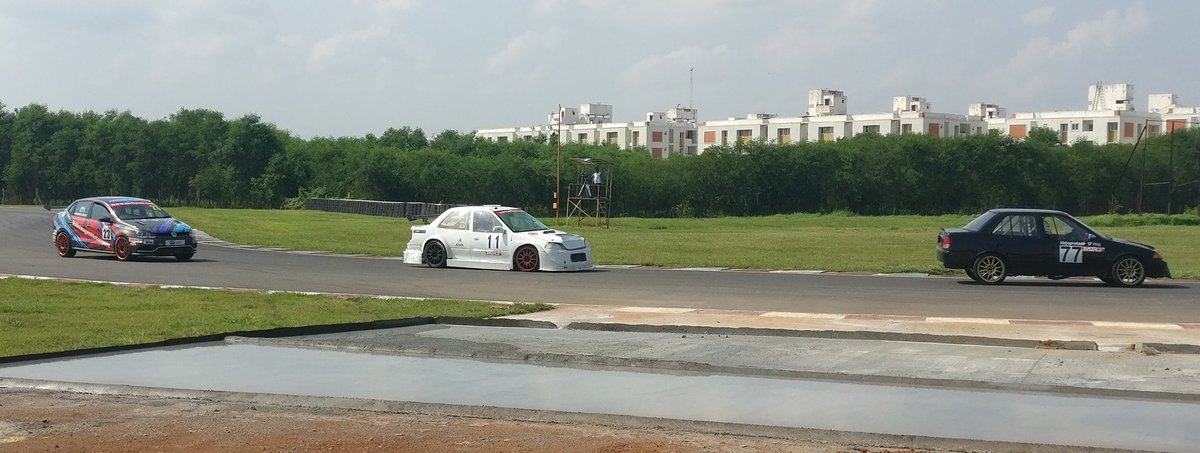 autox's tweet photo. Meanwhile, guest driver #DanielRowe (#26) dominates the race, but with intense pressure from Arjun Narendran (#11) of Arka Motorsport.
#ITC2019 #ITC #AllSaloons #INCRC2019 #Round4 #Race1 #MRFRacing https://t.co/8gs4tKC5hD