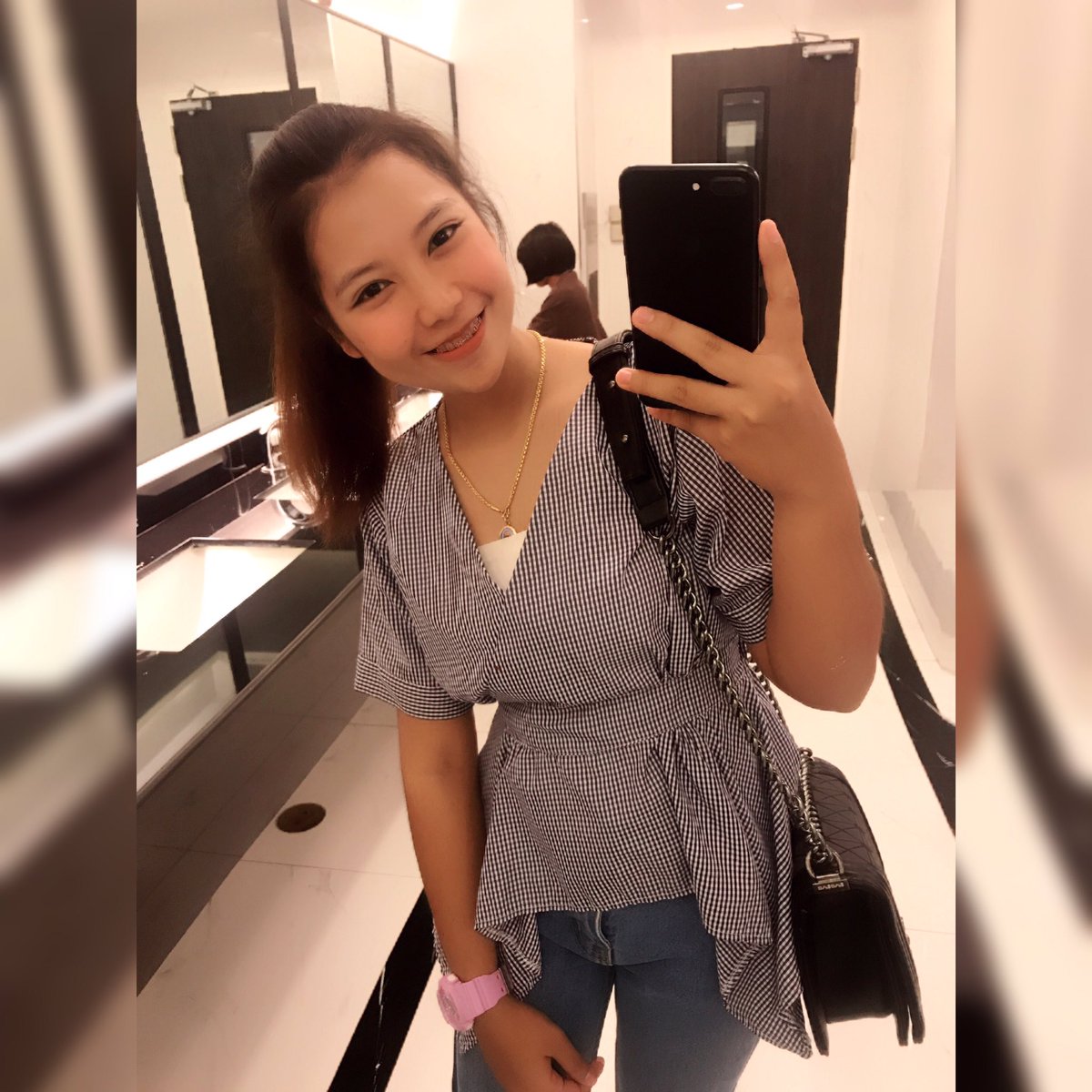 SawitreeTam's tweet photo. อย่าเรียกว่าอ้วน 👊🏻😠
ให้เรียกว่า หุ่นหมูที่ดูหรูหรา 😗😛🐷.    #คําคม #แคปชั่น #คําคมเด็ดๆ #คําคมความรู้สึก #แคปชั่นเด็ด #แคปชั่นโดนๆ #แคปชั่นโดน #แคปชั่นเสี่ยว #แคปชั่น2019 #แคปชั่นความรัก #แคปชั่นความรู้สึก #แคปชั่นเศร้าๆ https://t.co/W7L79fGhYT
