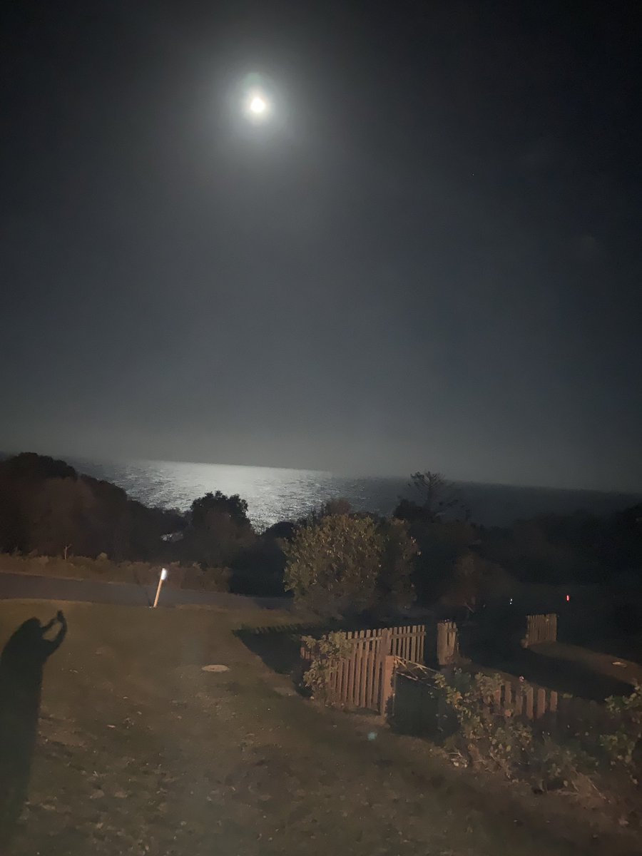 Thinking of you #Myuransukumaran - you would have loved this sky @FestivalofOpenMinds