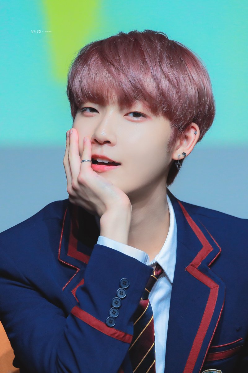 FOT_MOON's tweet photo. 190526
#더보이즈 #THEBOYZ 
#케빈 #KEVIN #문형서 https://t.co/7ws1JH3e5D